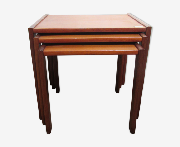 Pull-out tables