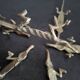6 vintage knife rests, brass crocodiles, in excellent condition.