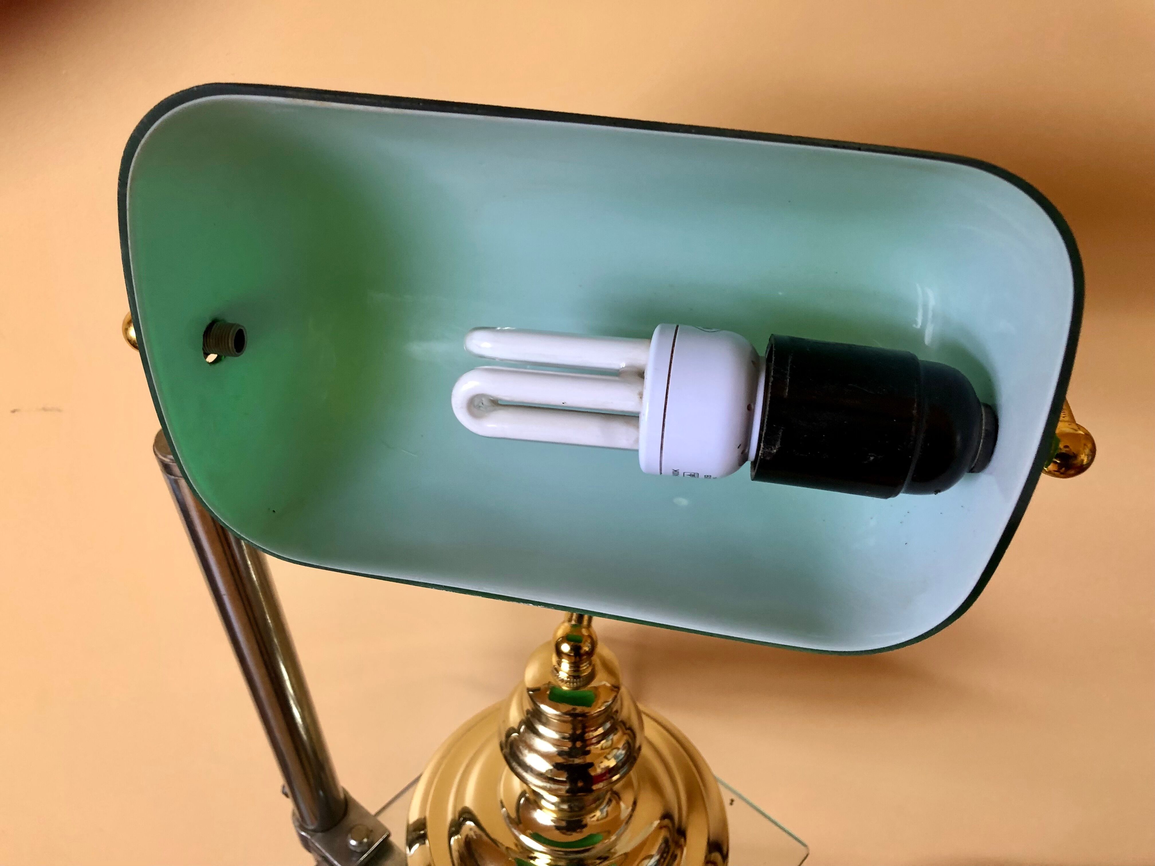 Notary lamp, banker in green opaline