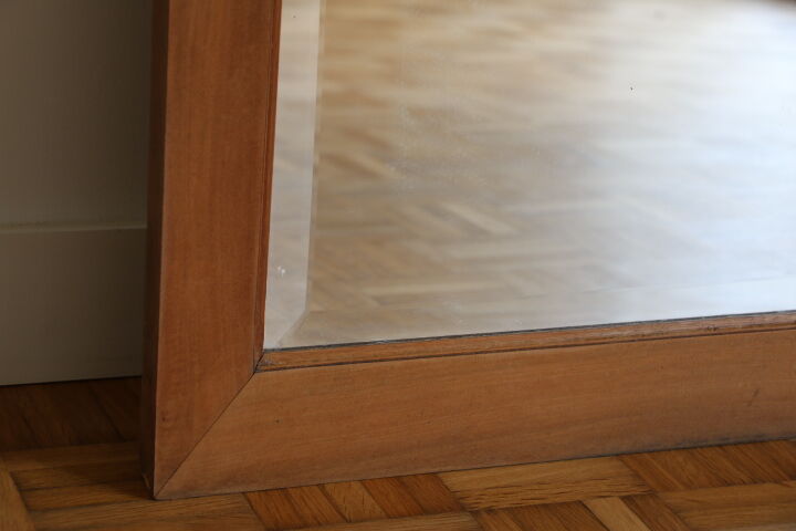 Beveled mirror