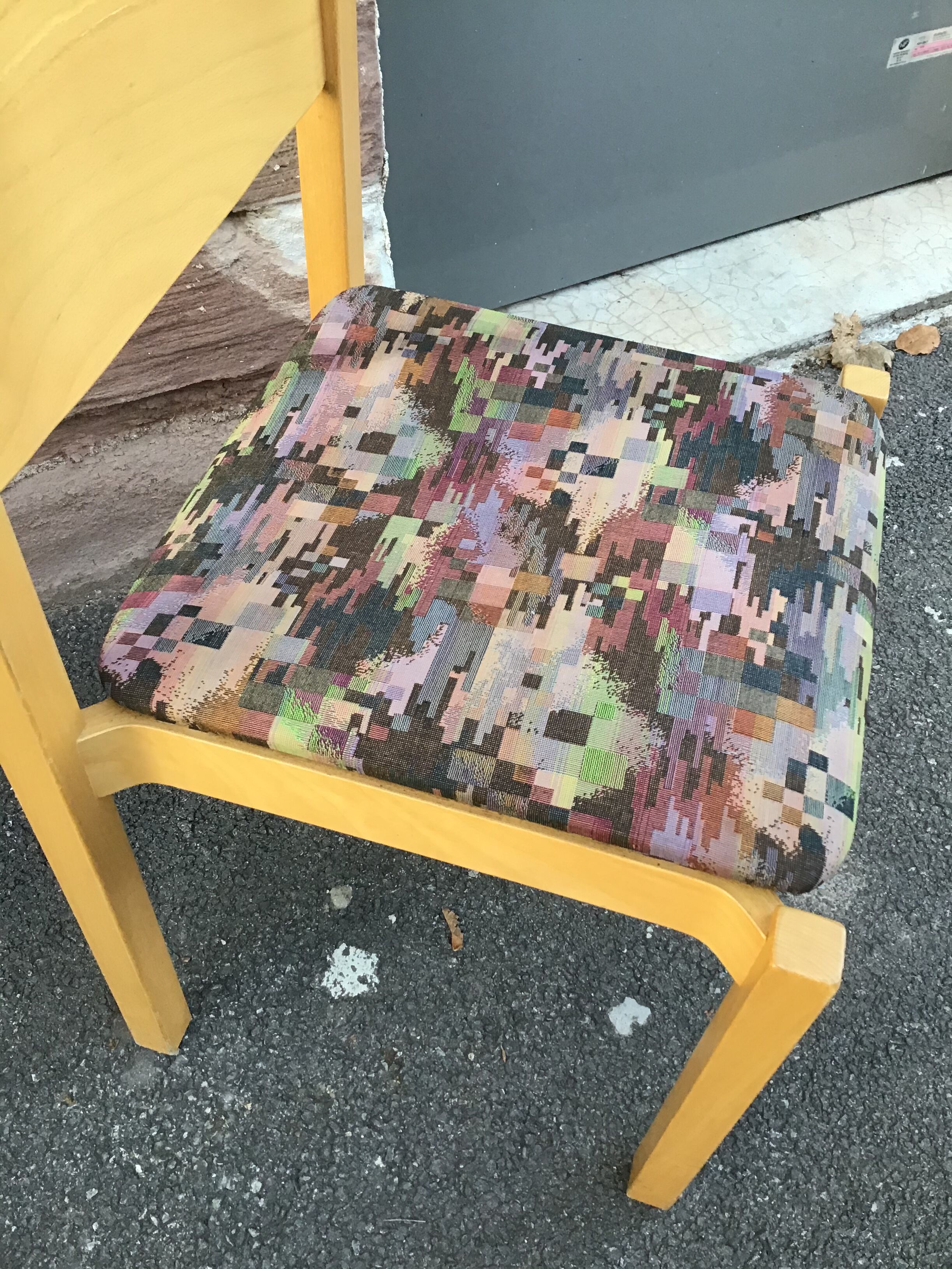 Vintage chairs 1980s Hiller Scandinavian design