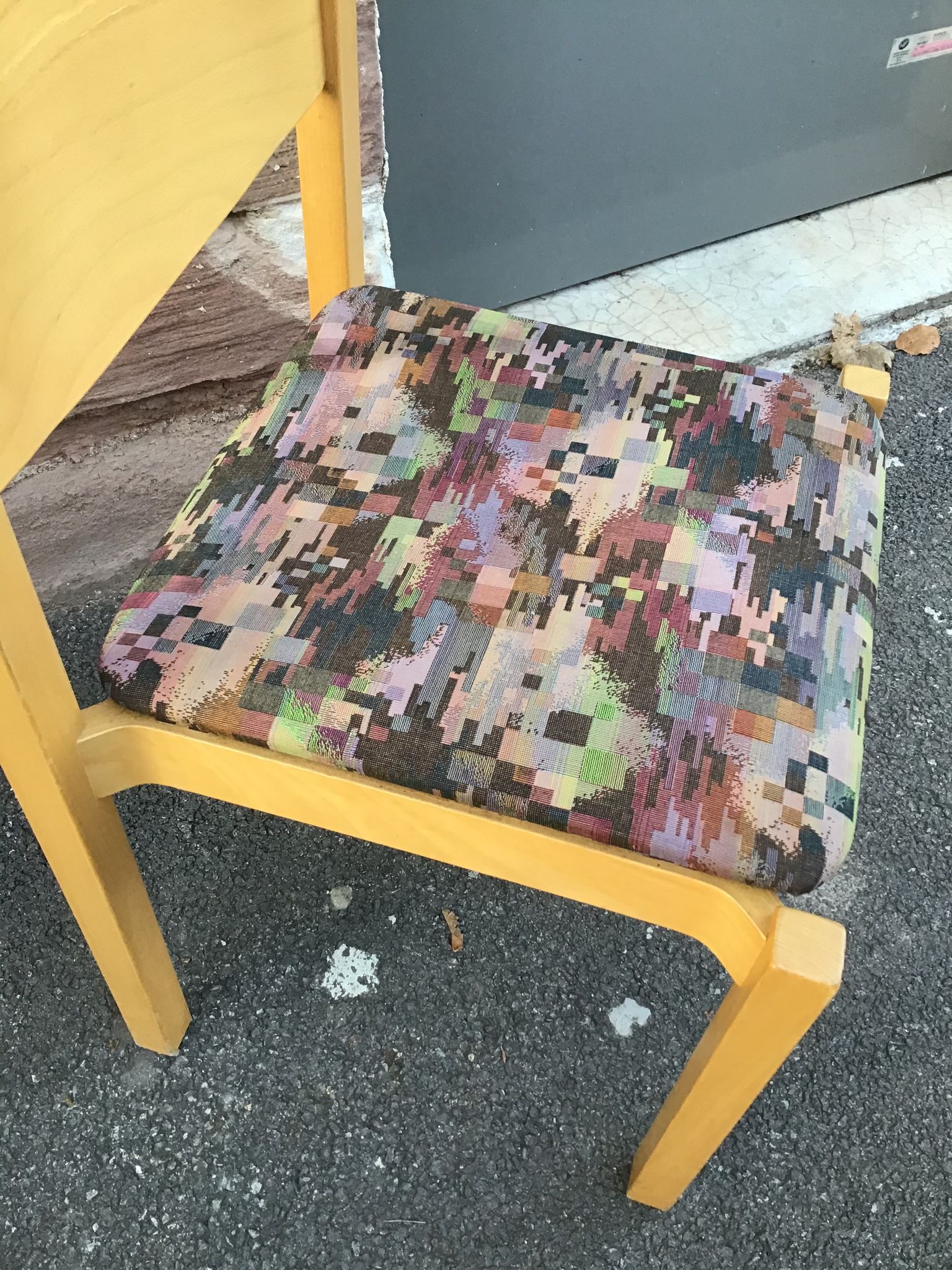 Vintage chairs 1980s Hiller Scandinavian design