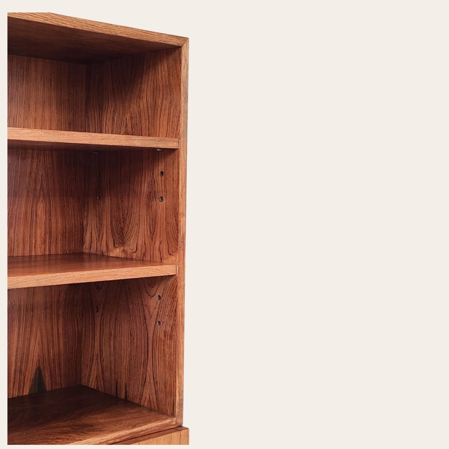 Mid-century upper table