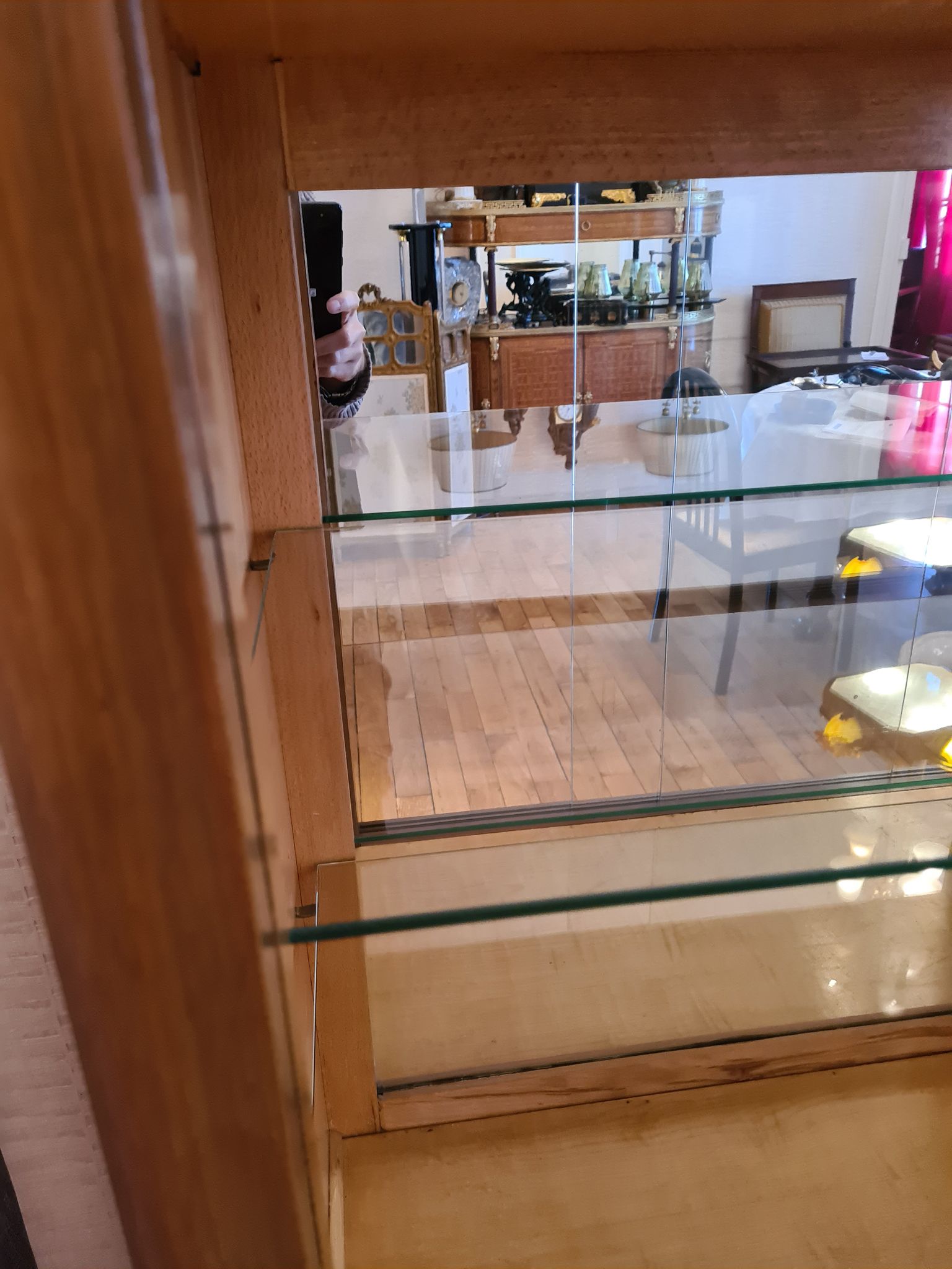 Art Deco walnut glass display case 1930-1940