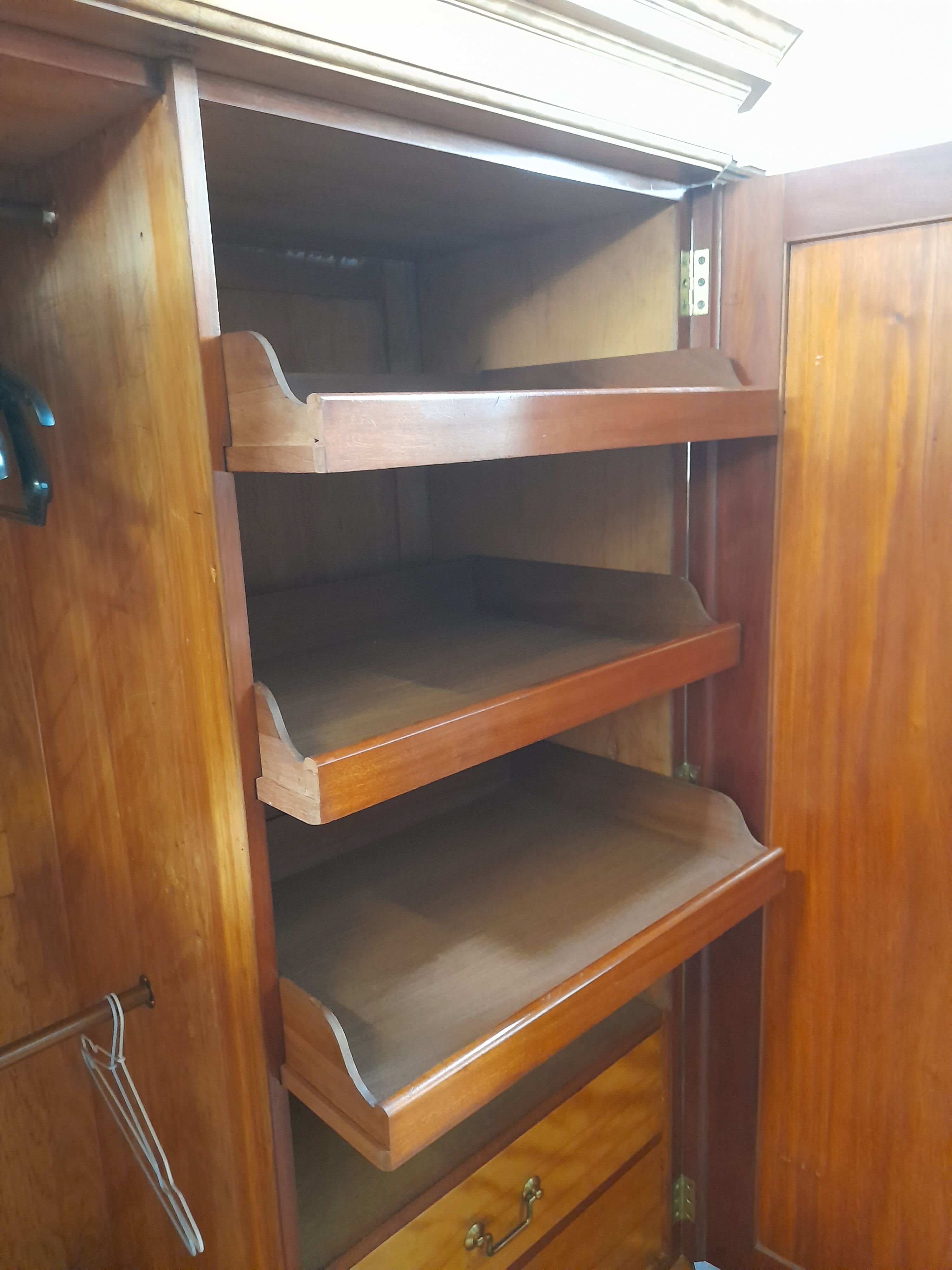 Armoire