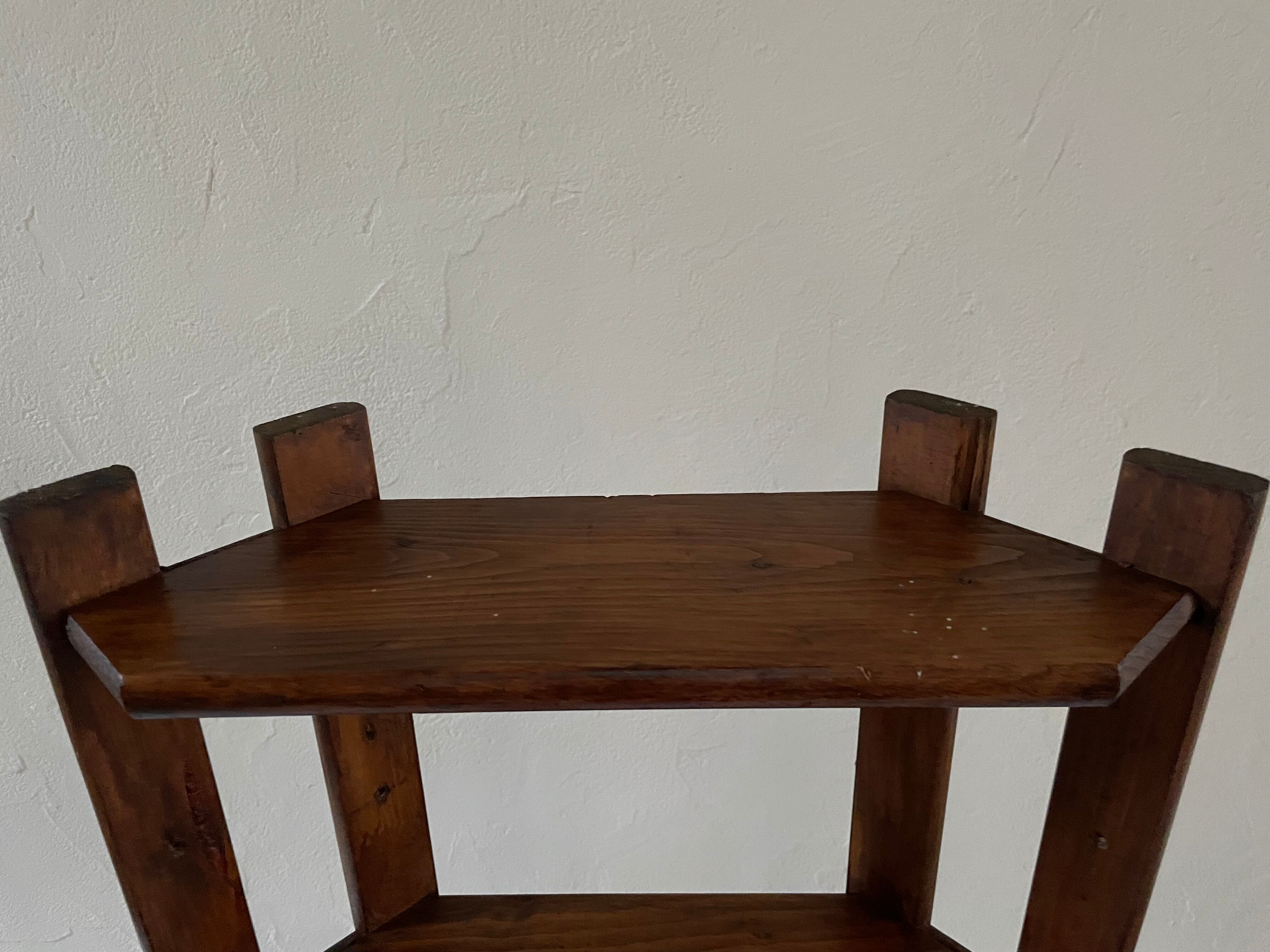 Wood corner shelf