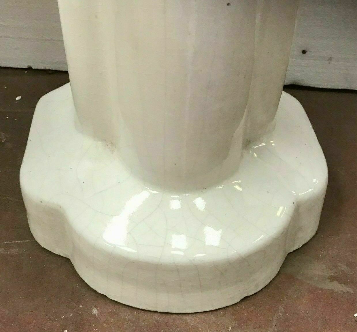 Pair of bathroom stand-up console in 20th century white enamel