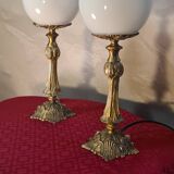 paire de lampes de chevet bronze et opaline 31x11 elec refait a neuf