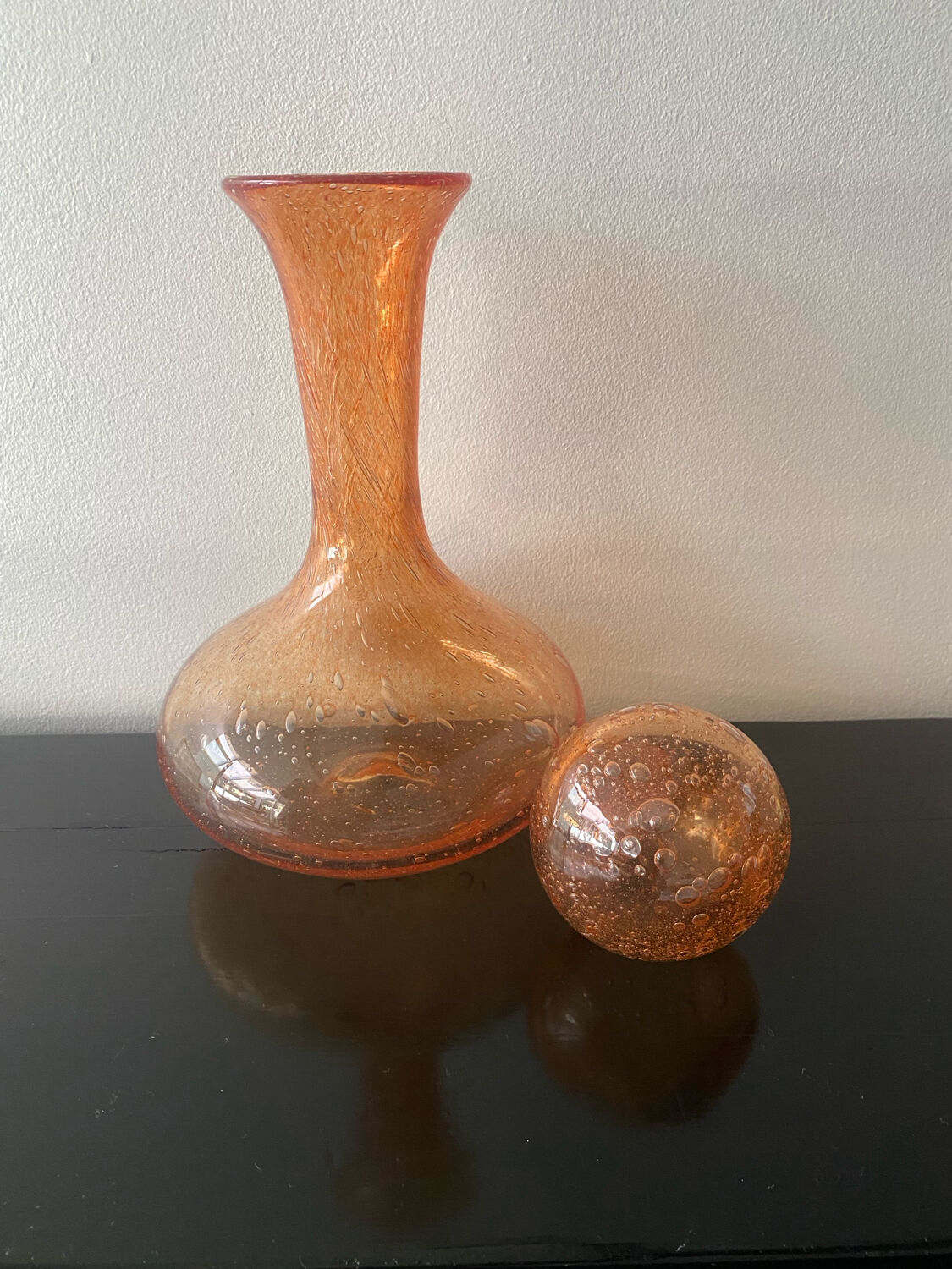 Blown glass decanter with bubbles