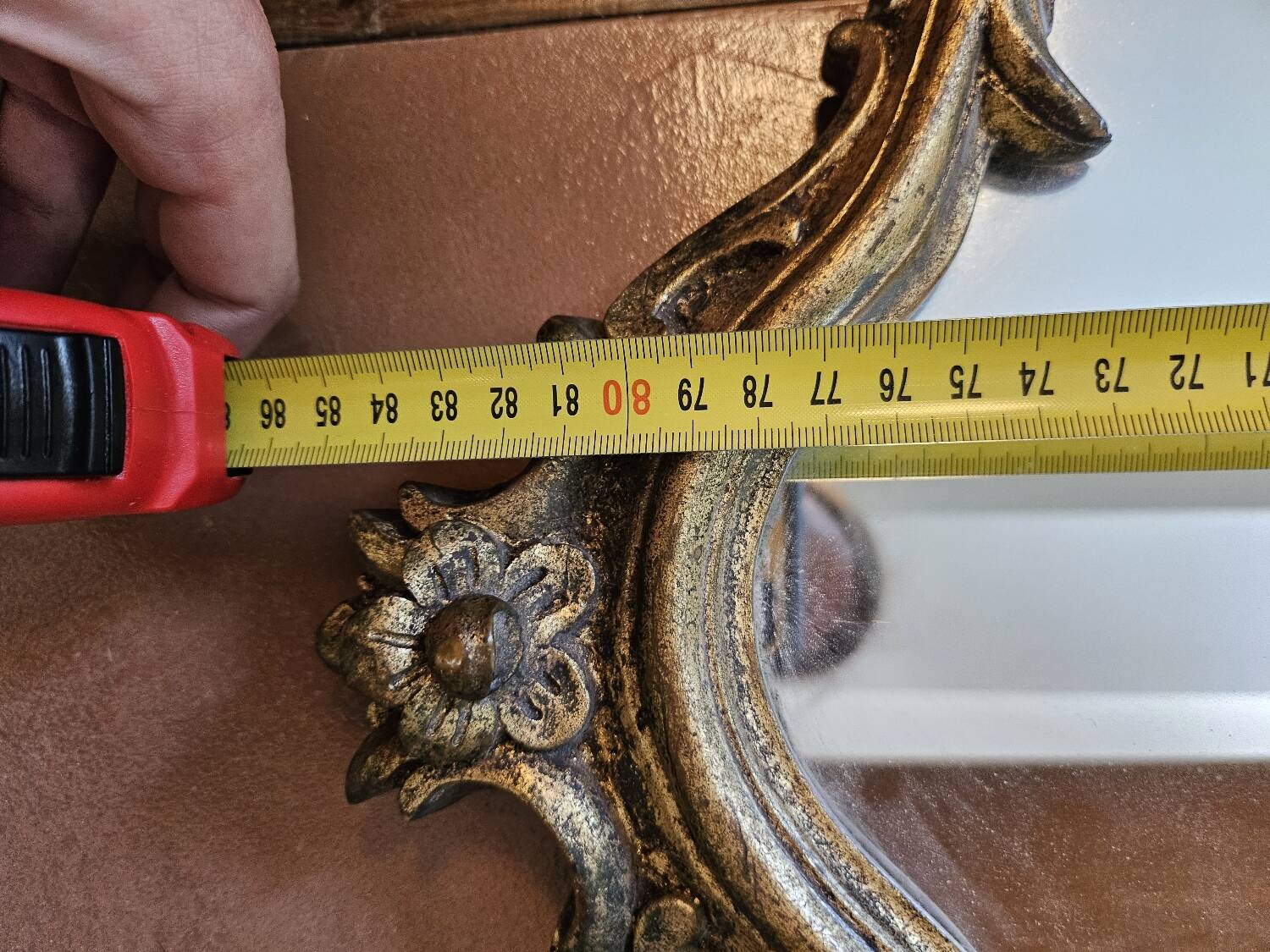 Very pretty old vintage gilded mirror