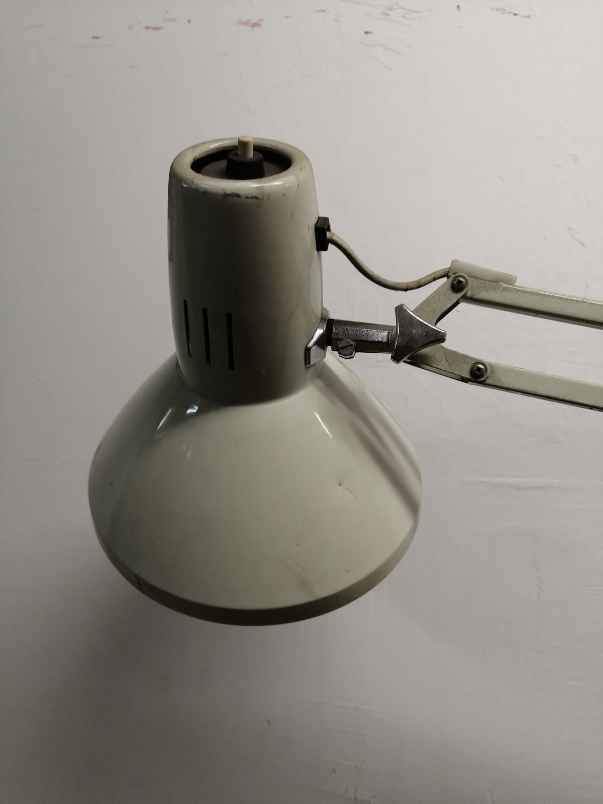 Strafor furniture with valves