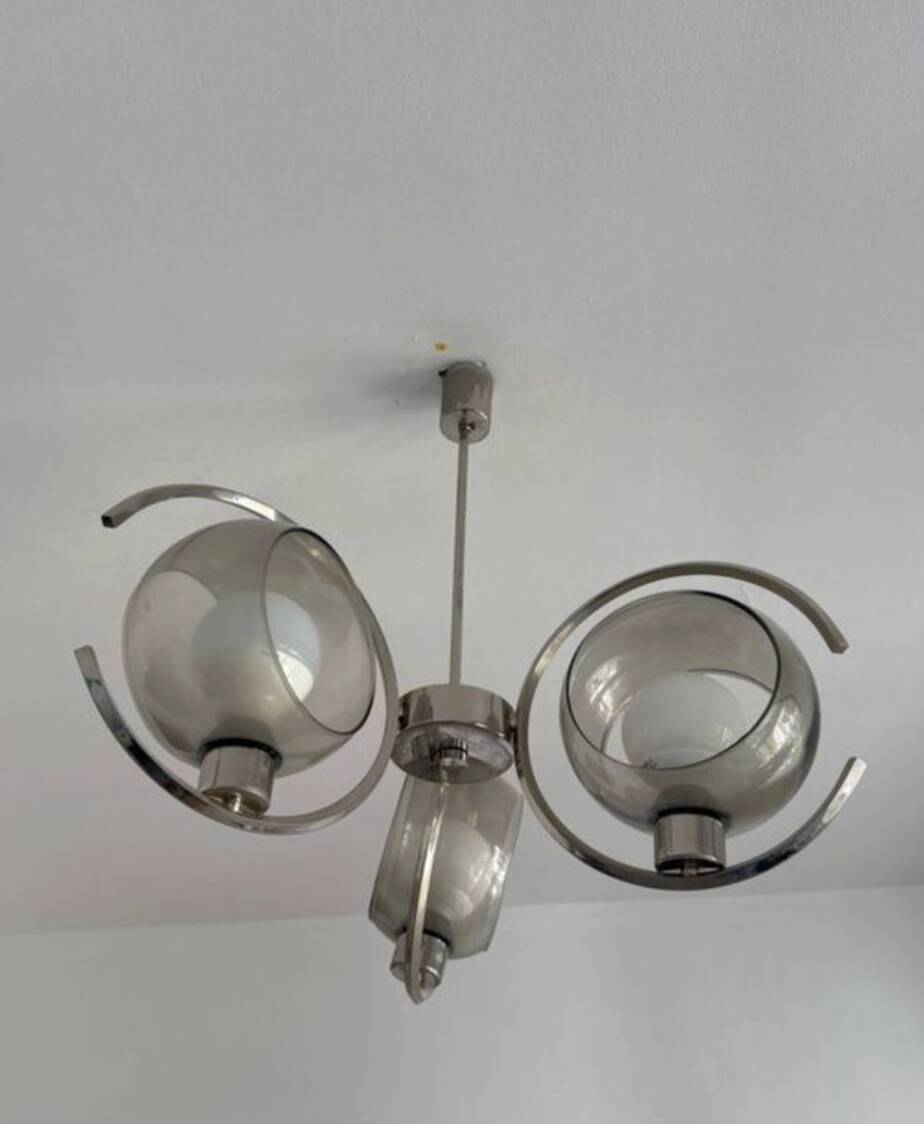 Vintage suspension with 3 smoked glass globes and chrome metal from the 1970s.