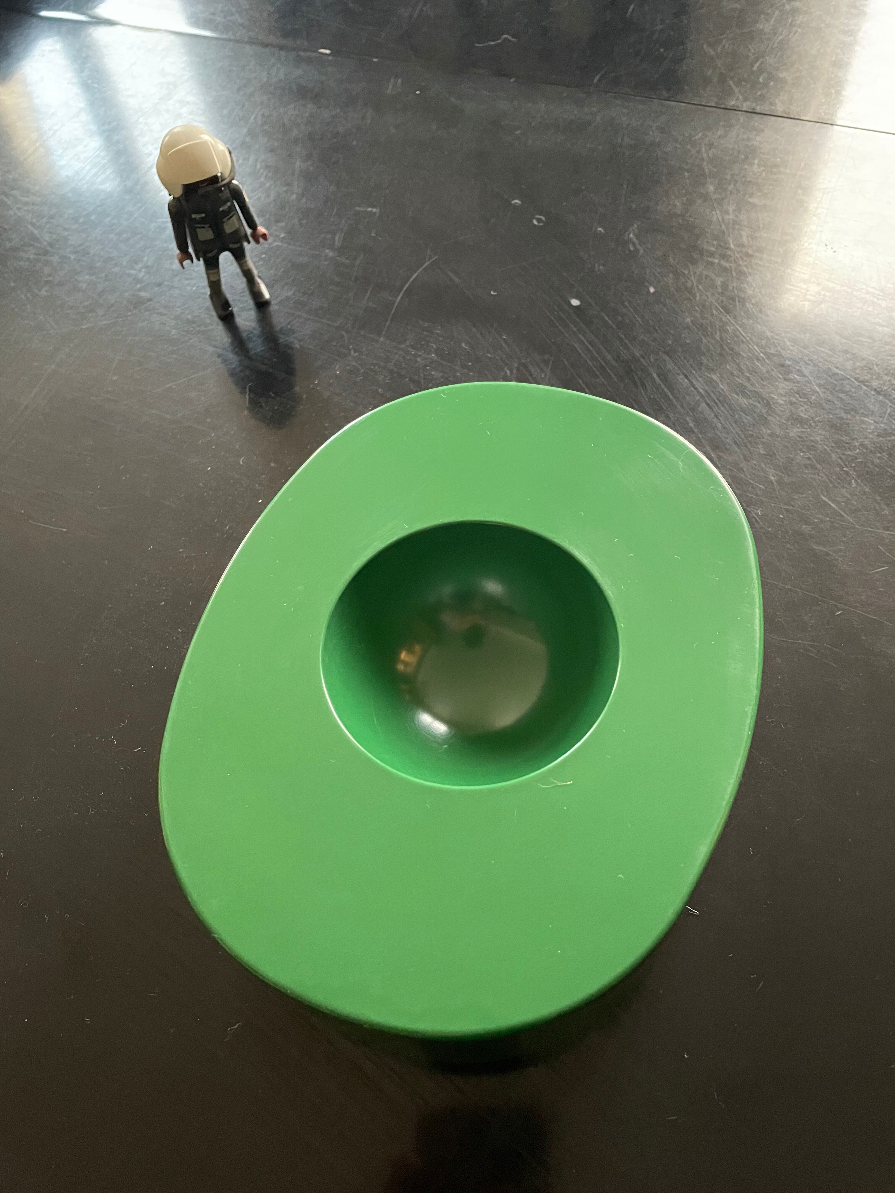 Empty pocket/ashtray o by Giorgio Soavi for Olivetti