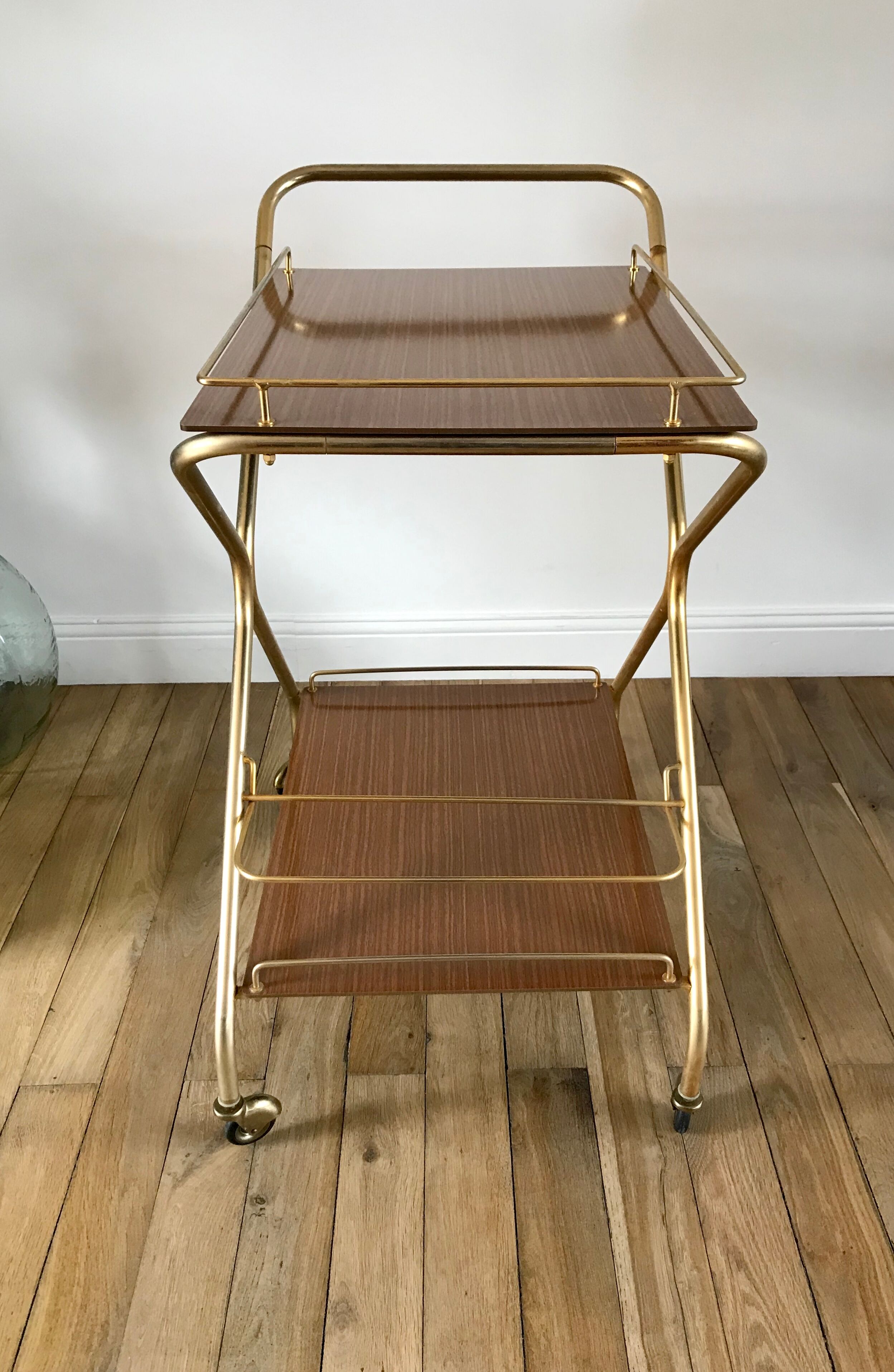 Design service in formica and brass 60s