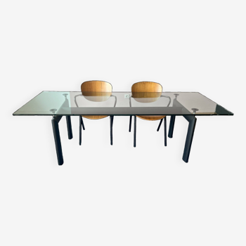 Le Corbusier table