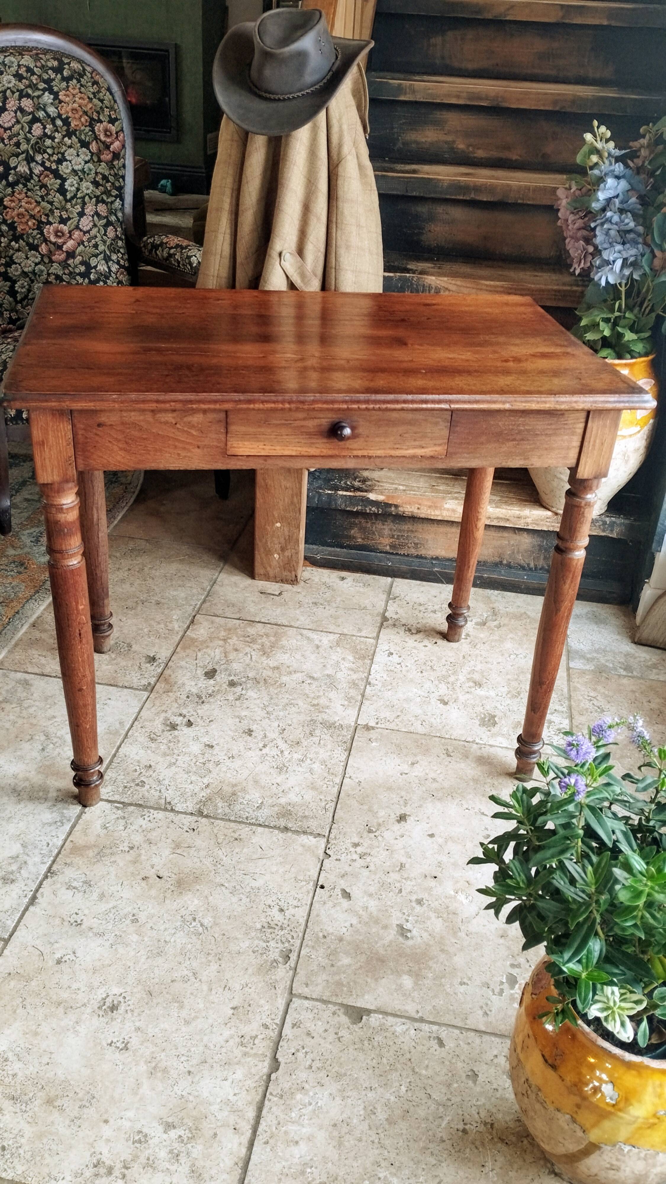 Early 20th century oak side table