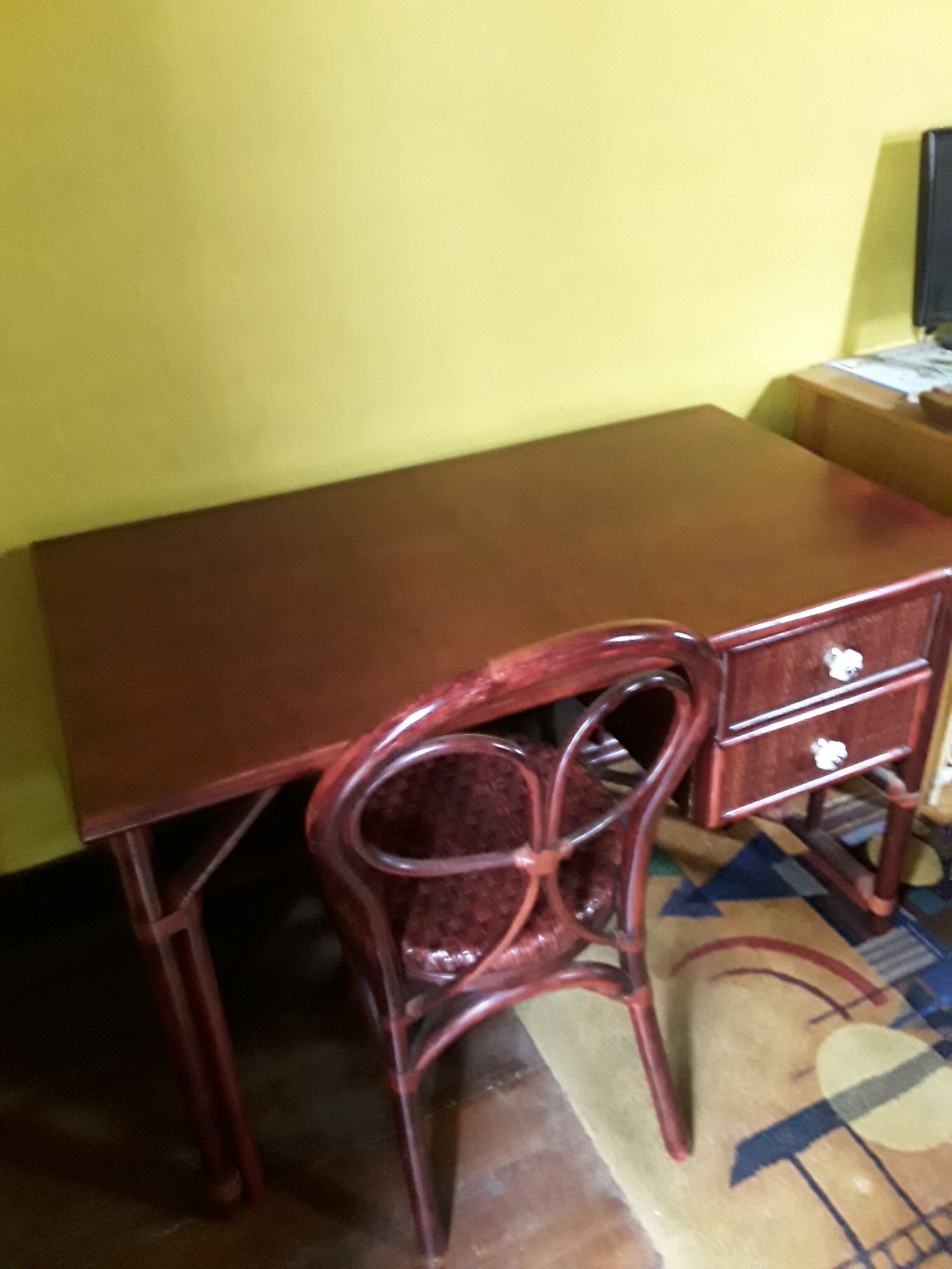 Desk and chair in rattan and vintage wood