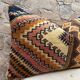 Housse de coussin vintage kilim berbère:Coussin en laine marocaine 60x40cm
