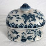 Old porcelain candy box with cracked effect