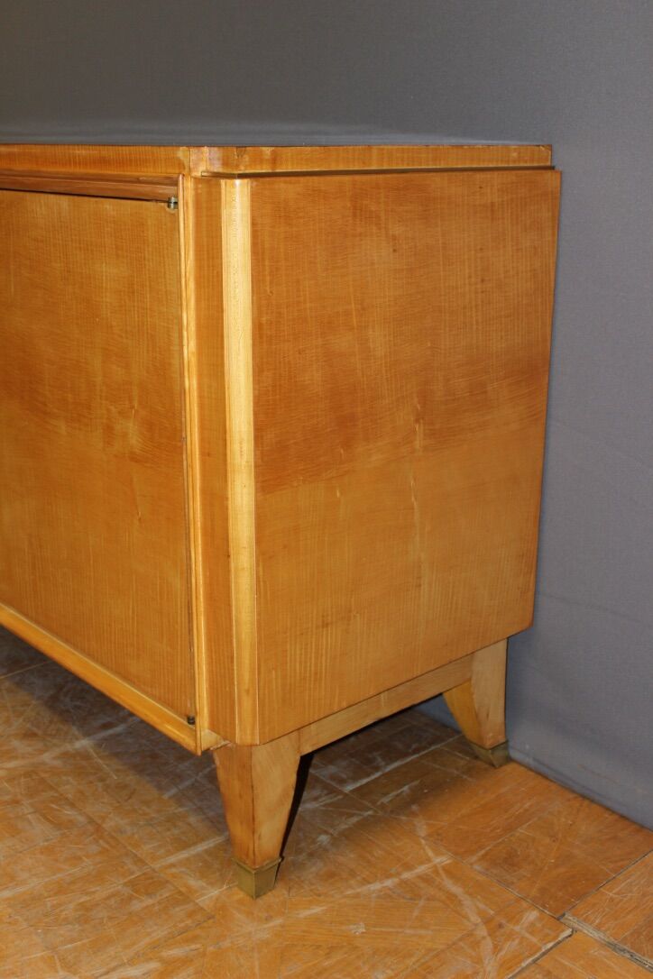 Chest of drawers with Maple Art Deco doors