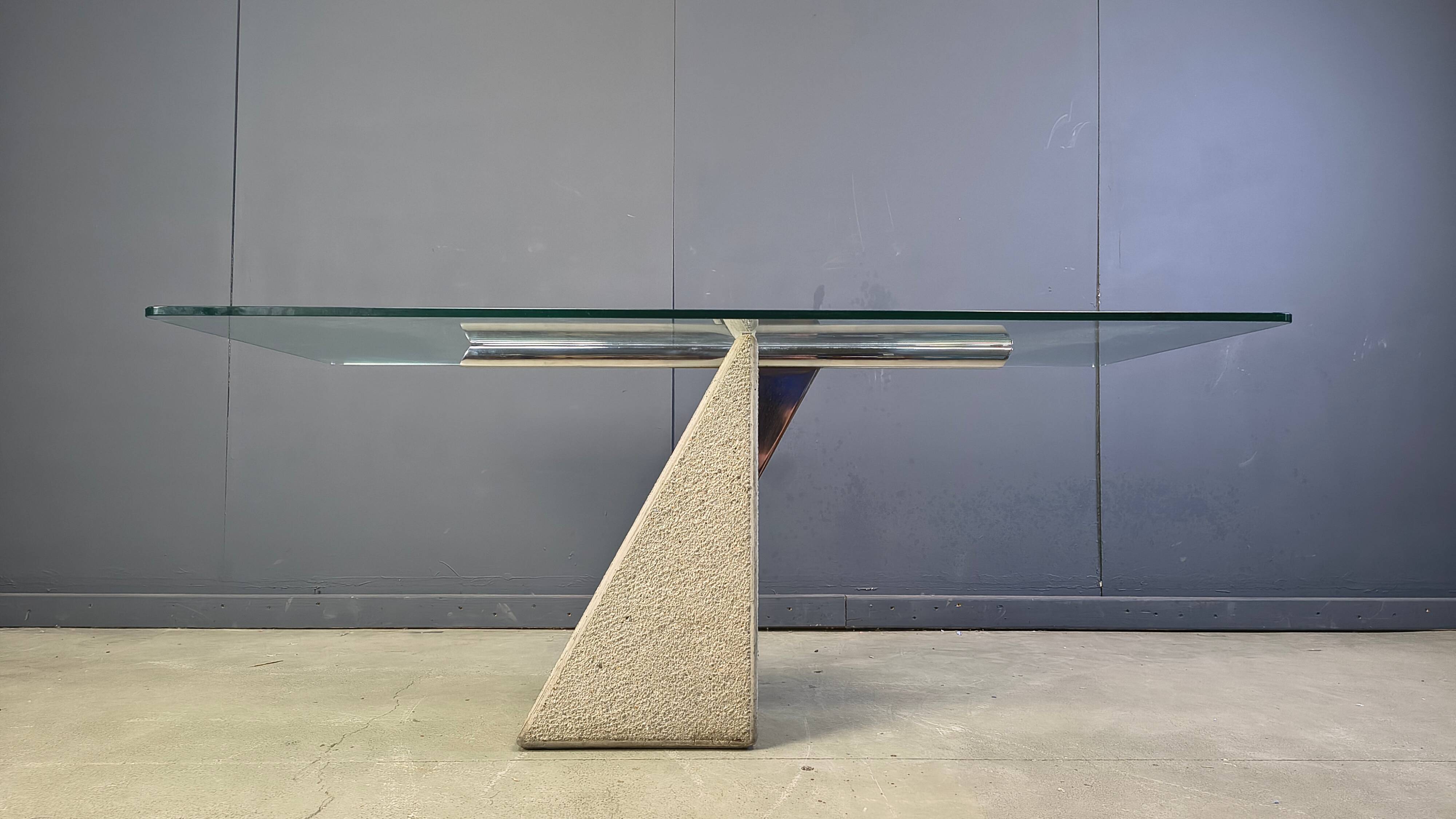 Concrete dining table by Giovanni Offredi for Saporiti 1970s