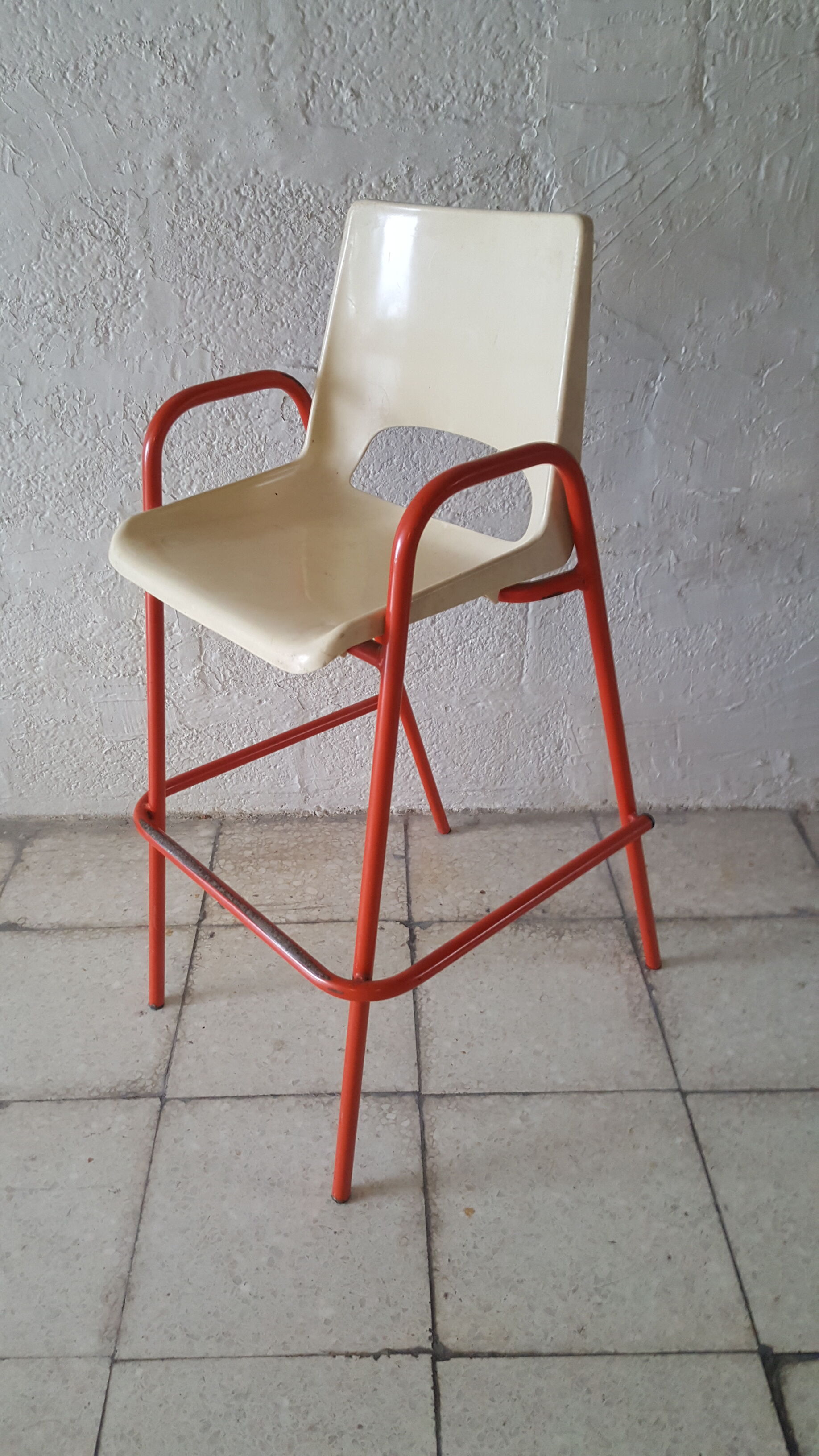 High child chair