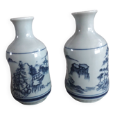 Une paire de vase vintage en céramique chinoise signés