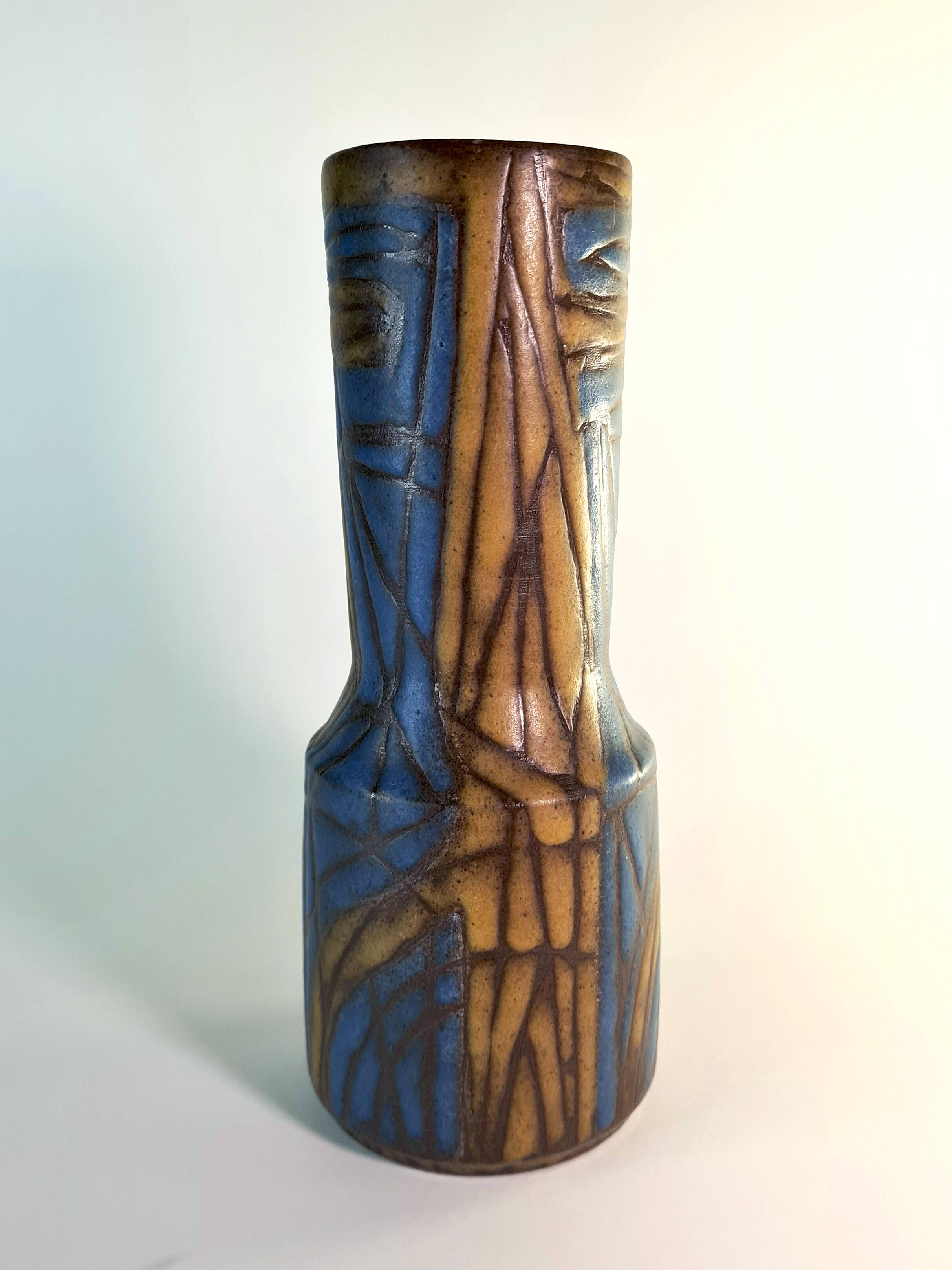 Cor Unum abstract vase by Jan Schuurkes – Mid-century Dutch design