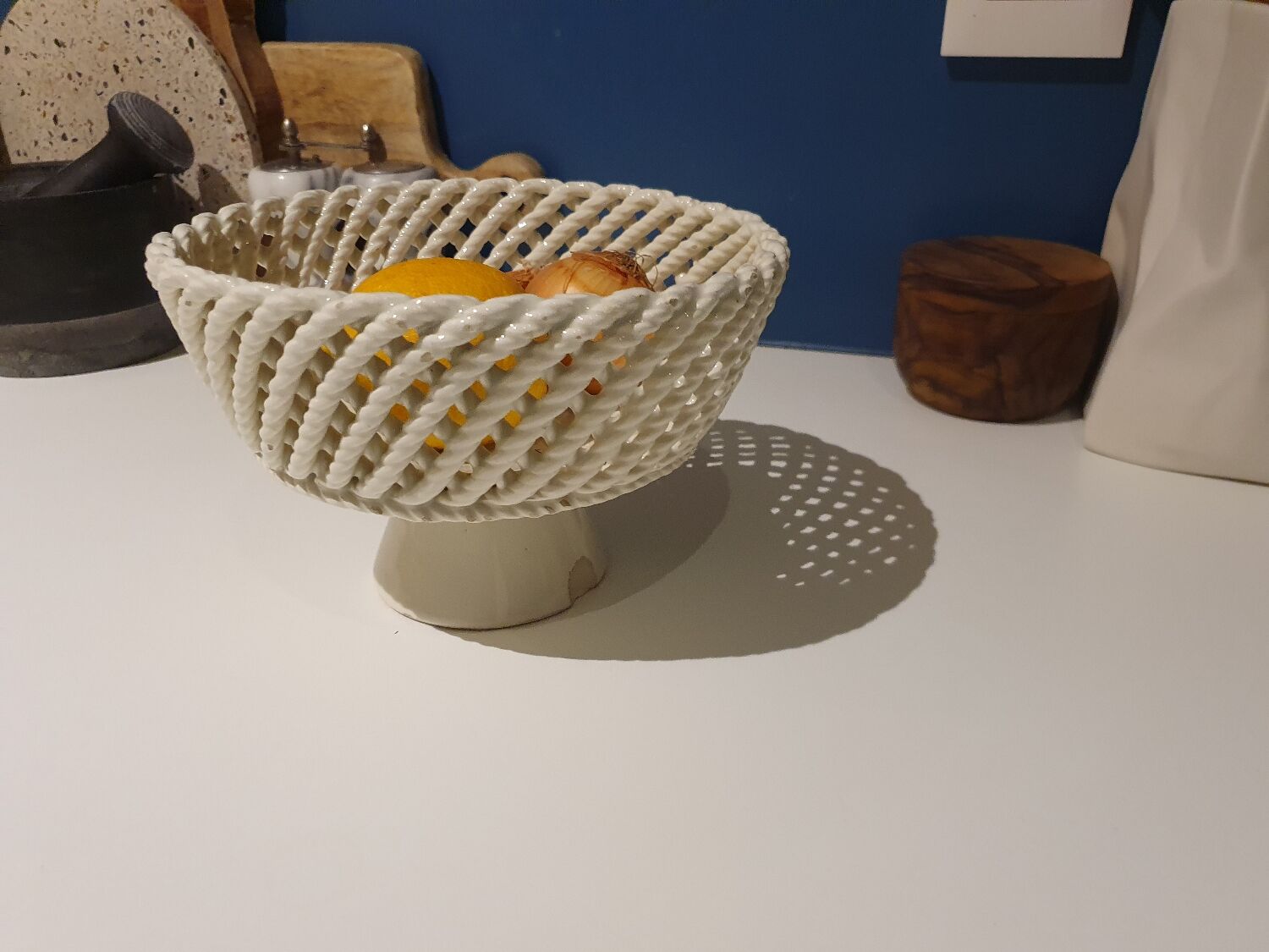 Porcelain fruit basket