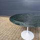 Original Knoll tulip dining table (137cm) glossy alpine green in new condition!!