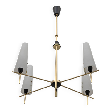 Stilnovo Style Mid-century Modern Italian Brass and Opaline Glass Chandelie