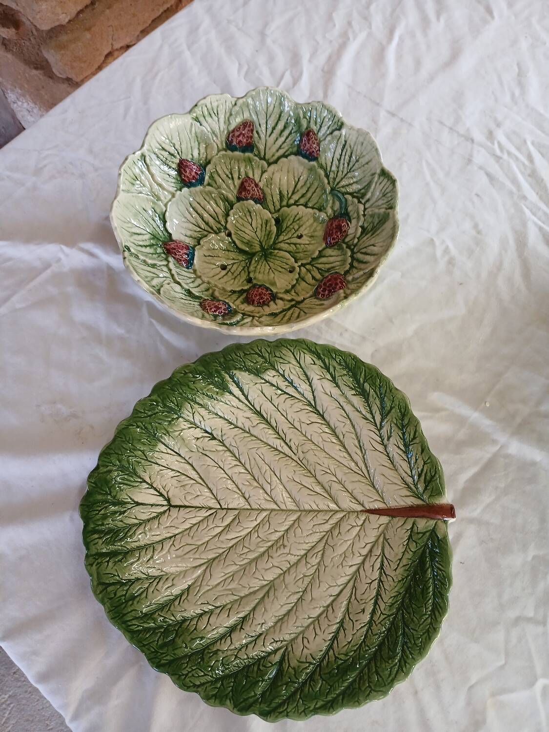 Flat slushie set and strawberry drainer