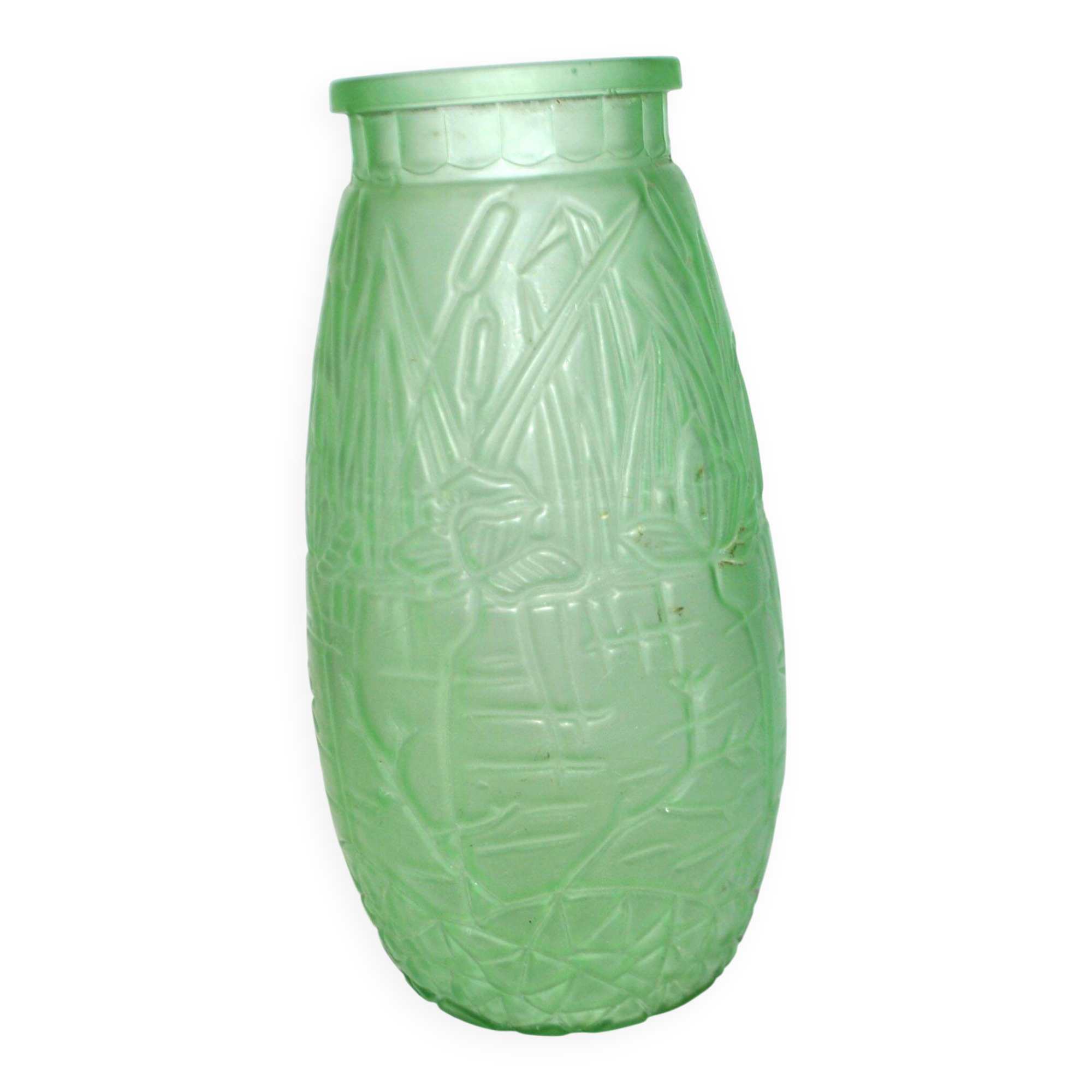 Large art deco vase in uranium-bearing dichroic green glass