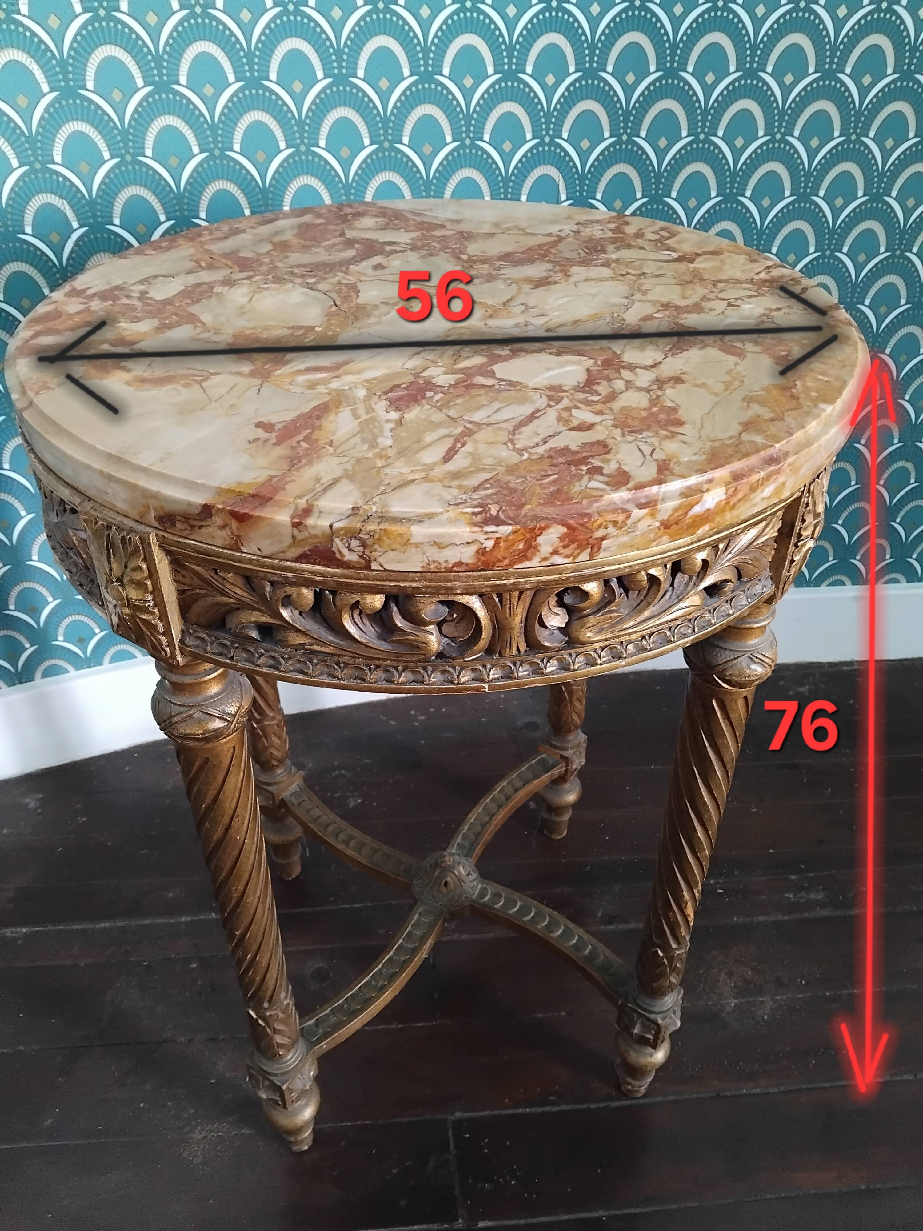 Antique Louis XVI style gueridon with veined marble, painted and patinated gilded wood.