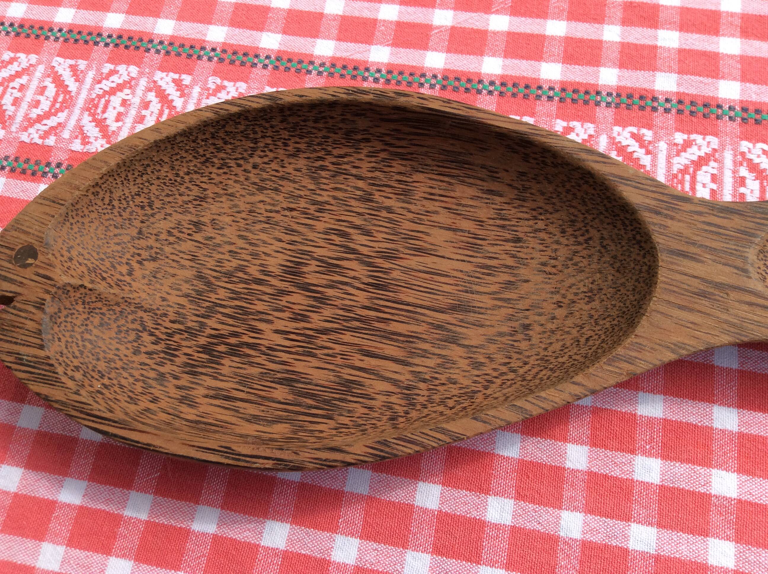 Wooden fish dish
