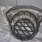 Iron egg basket