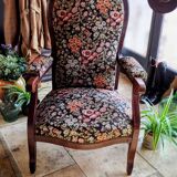 Fauteuil Voltaire ancien avec revêtement en tissu de qualité
