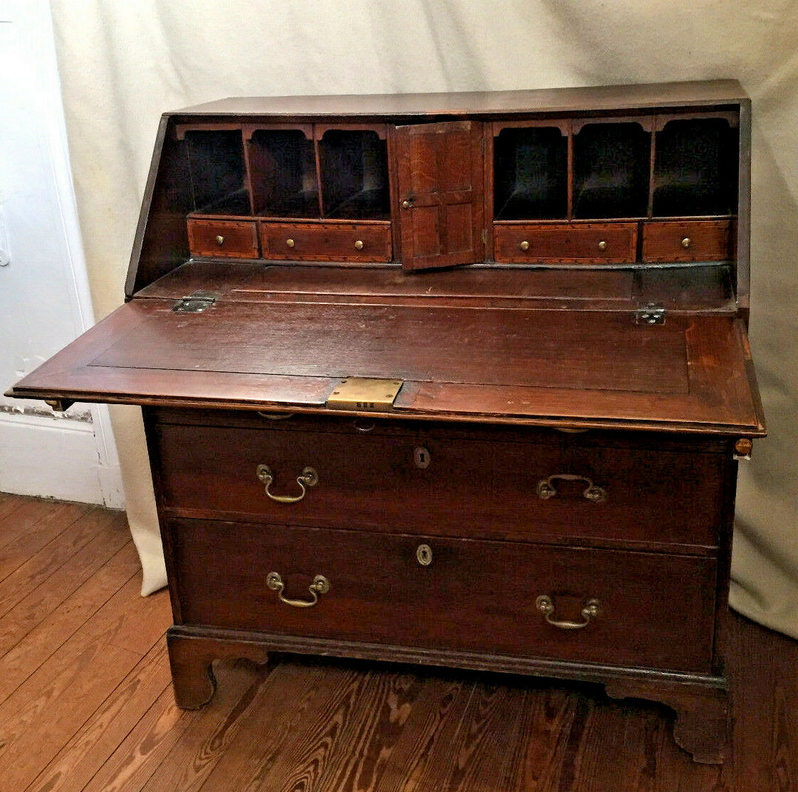 English oak scriban early 18th. Queen Anne Slope Office