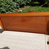 Boat bed with rollers
