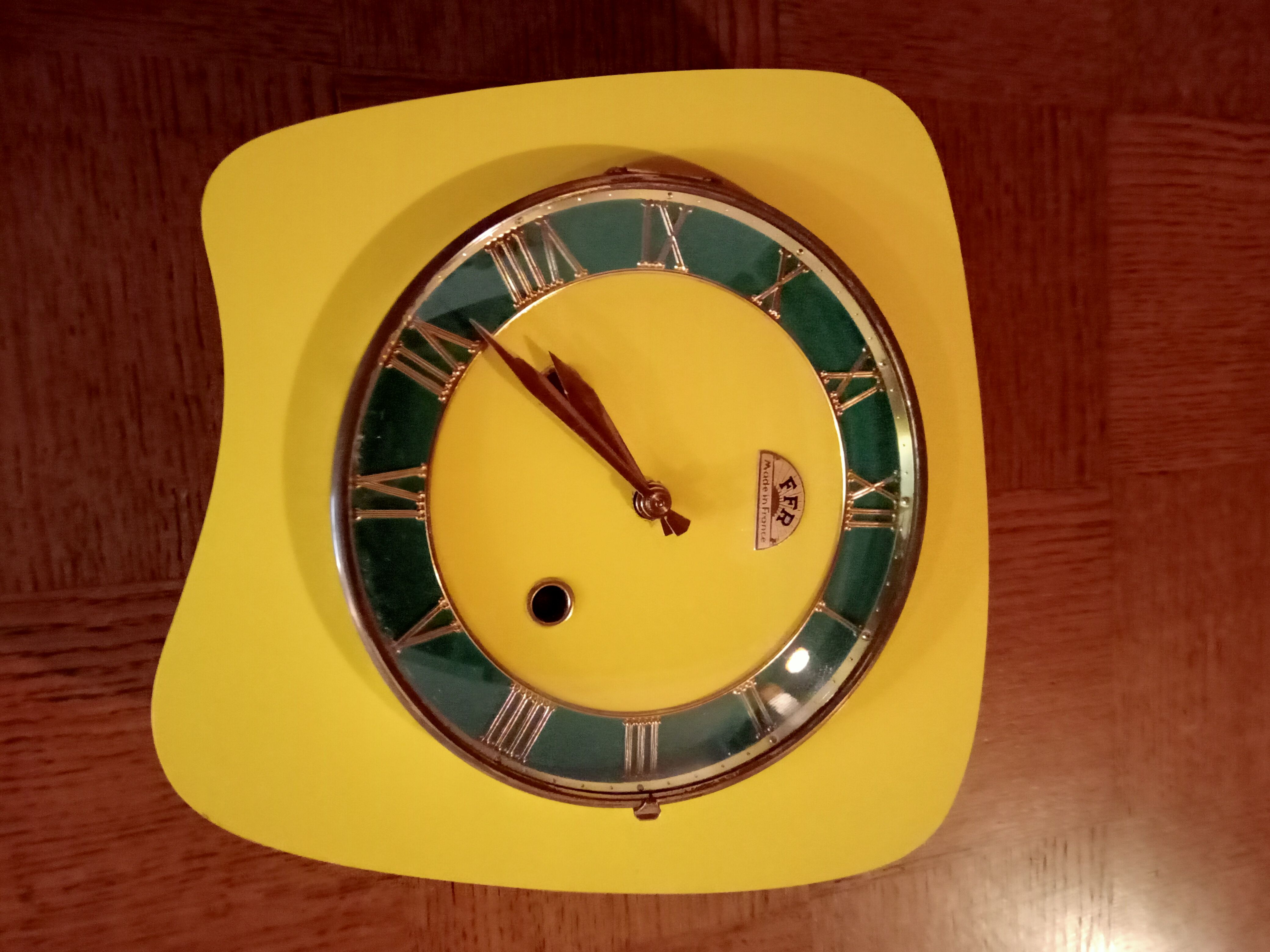 Vintage formica pendulum