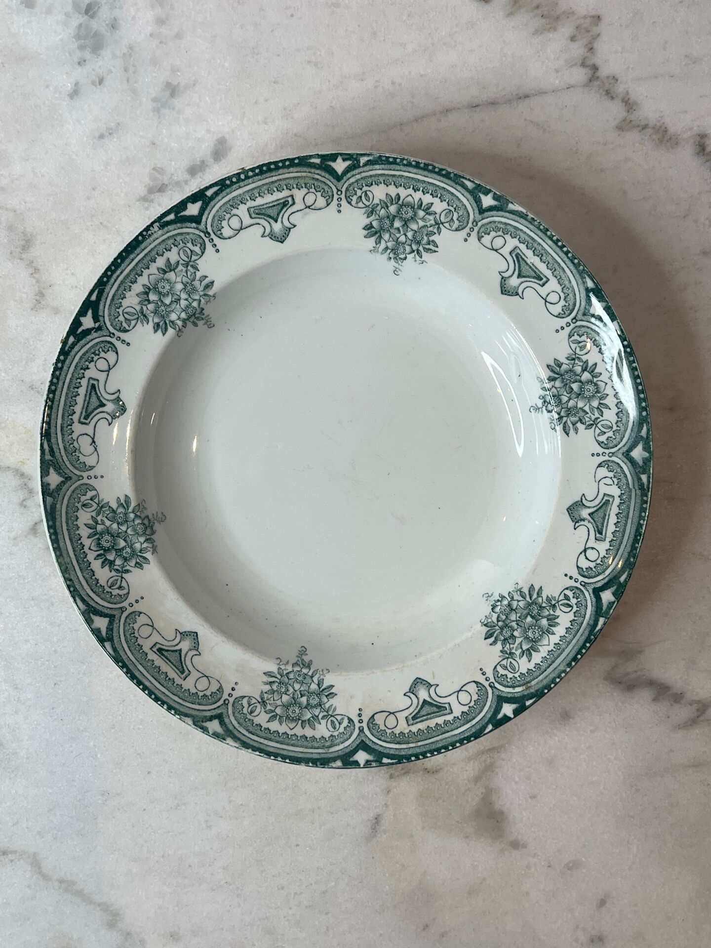 Hollow plate ironstone Narcisses Onnaing