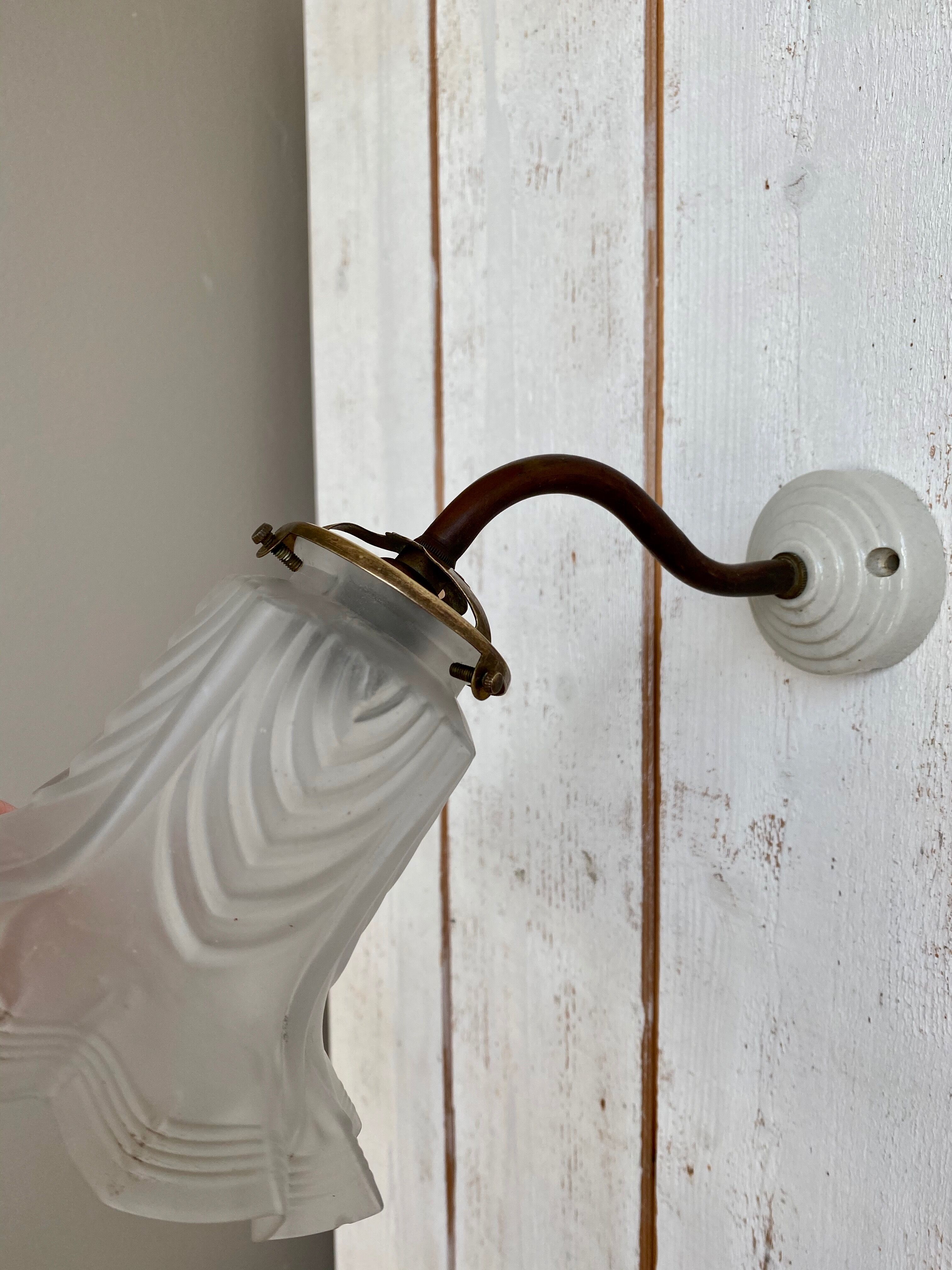 Art Deco tulip sconce