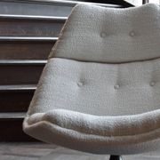 Artifort F511 chair