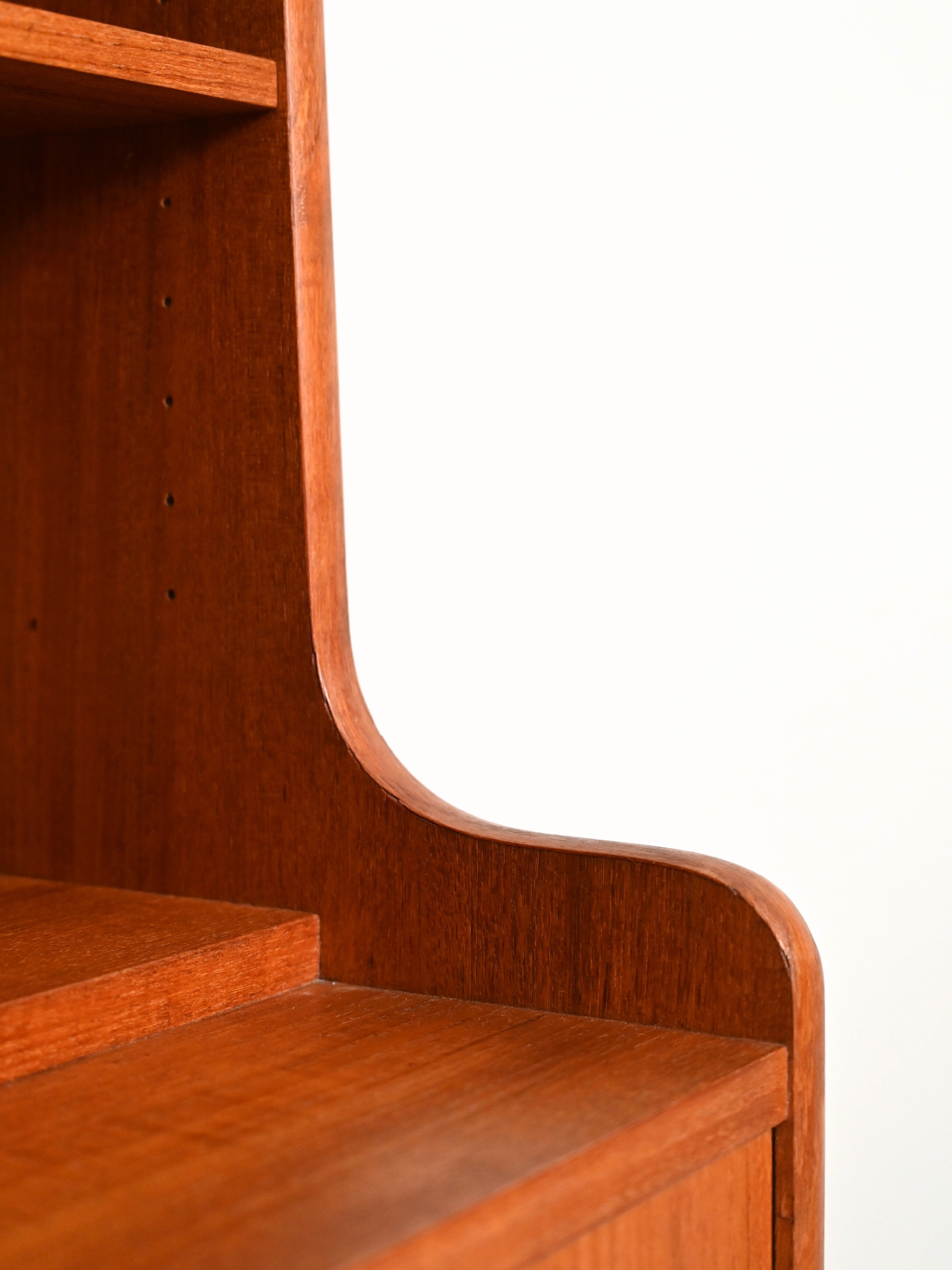 Scandinavian bookcase with pull-out desk