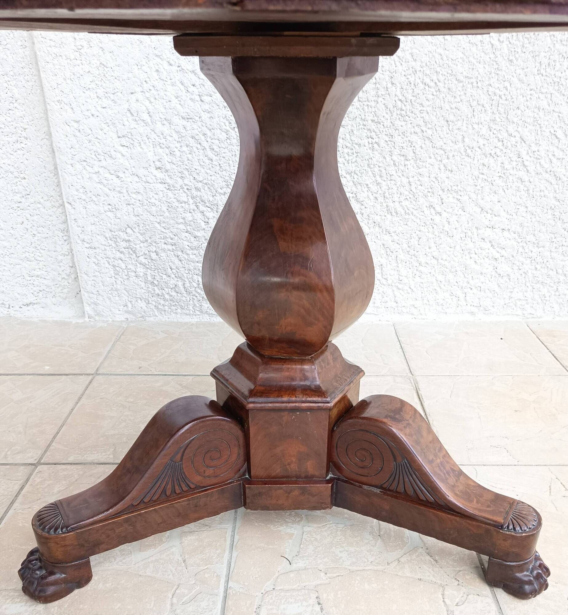 Empire side table in mahogany