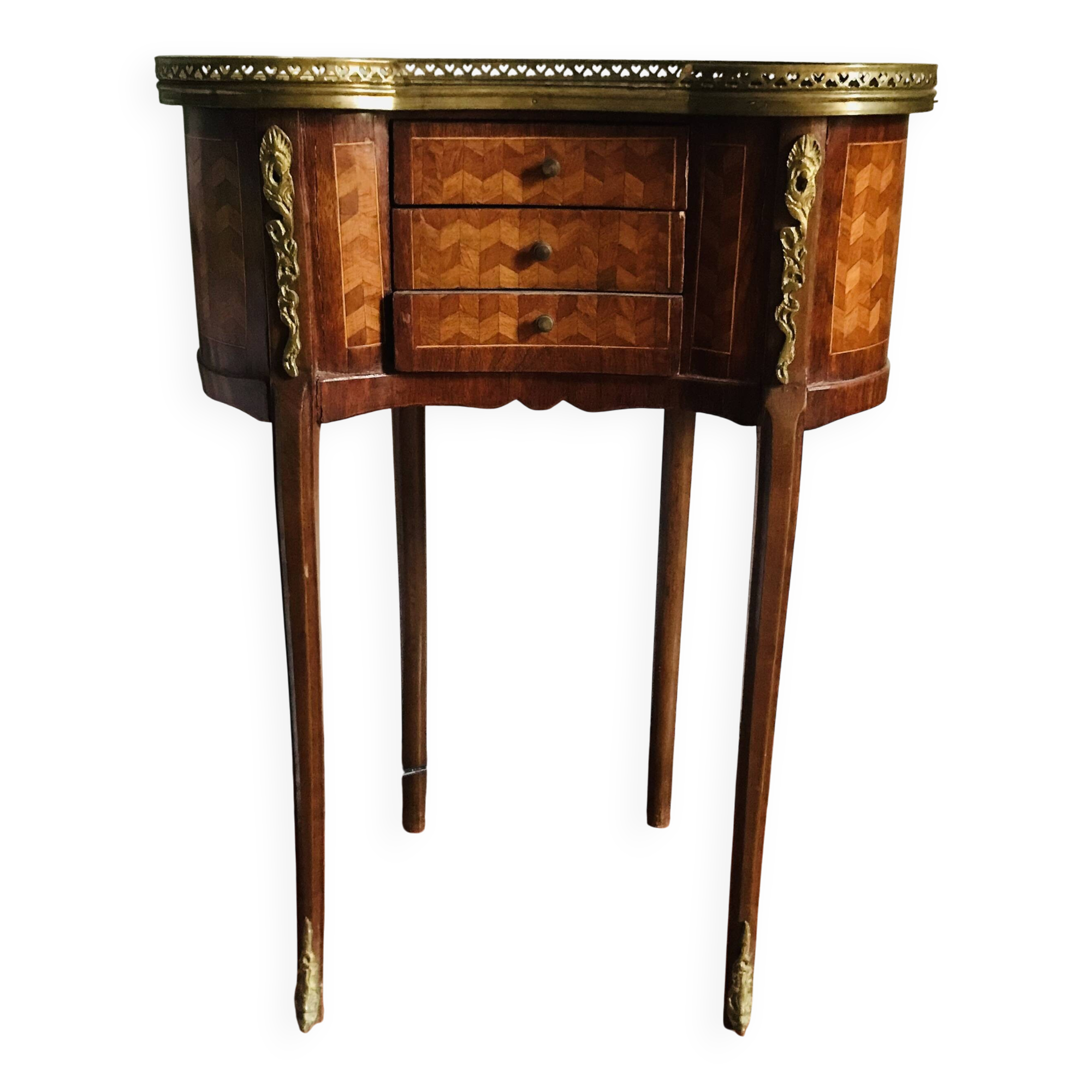 "rognon" table that can serve as a bedside table