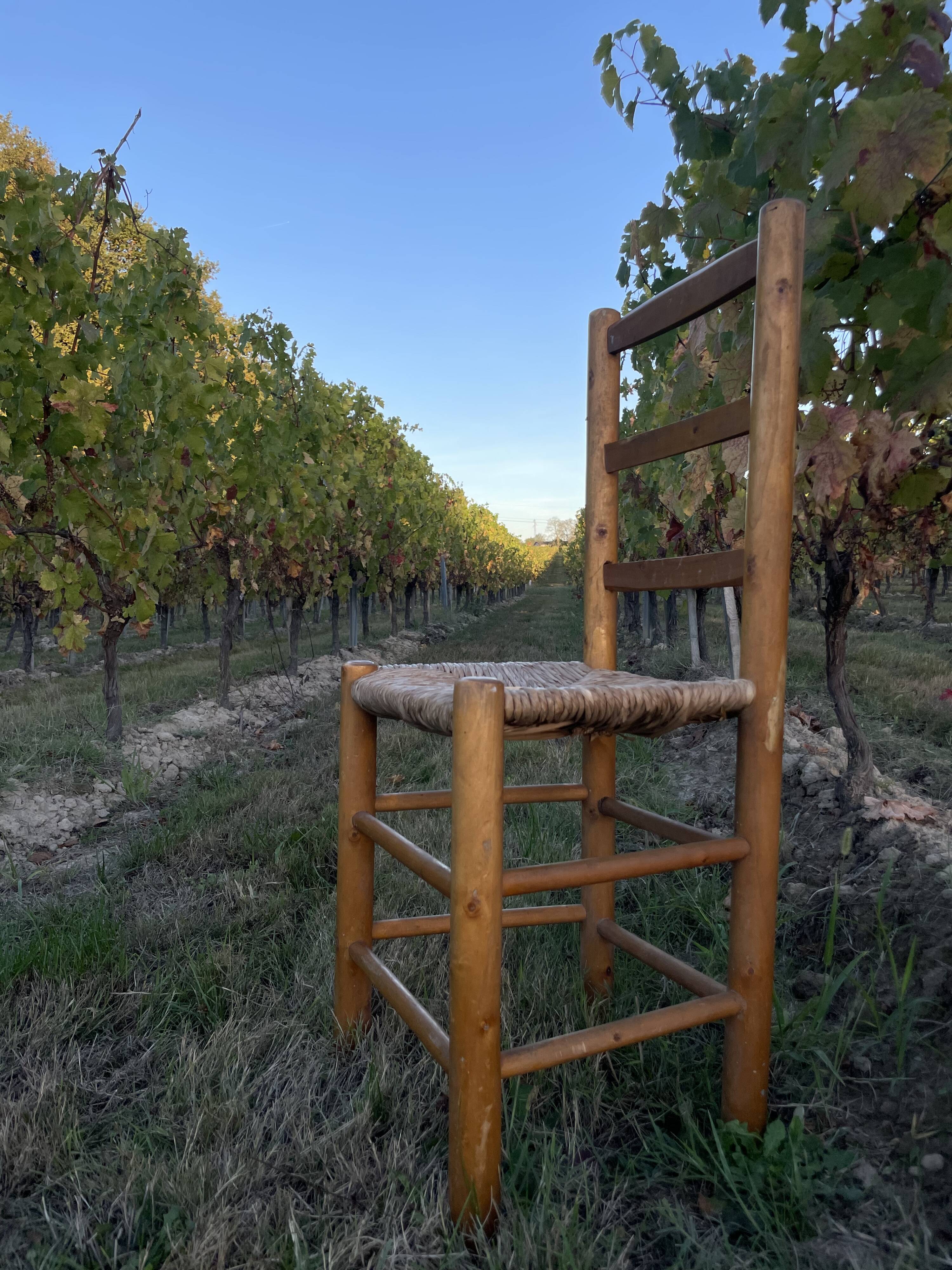 Farm chair wood and straw