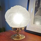 Lamp to lay art deco globe in frosted glass