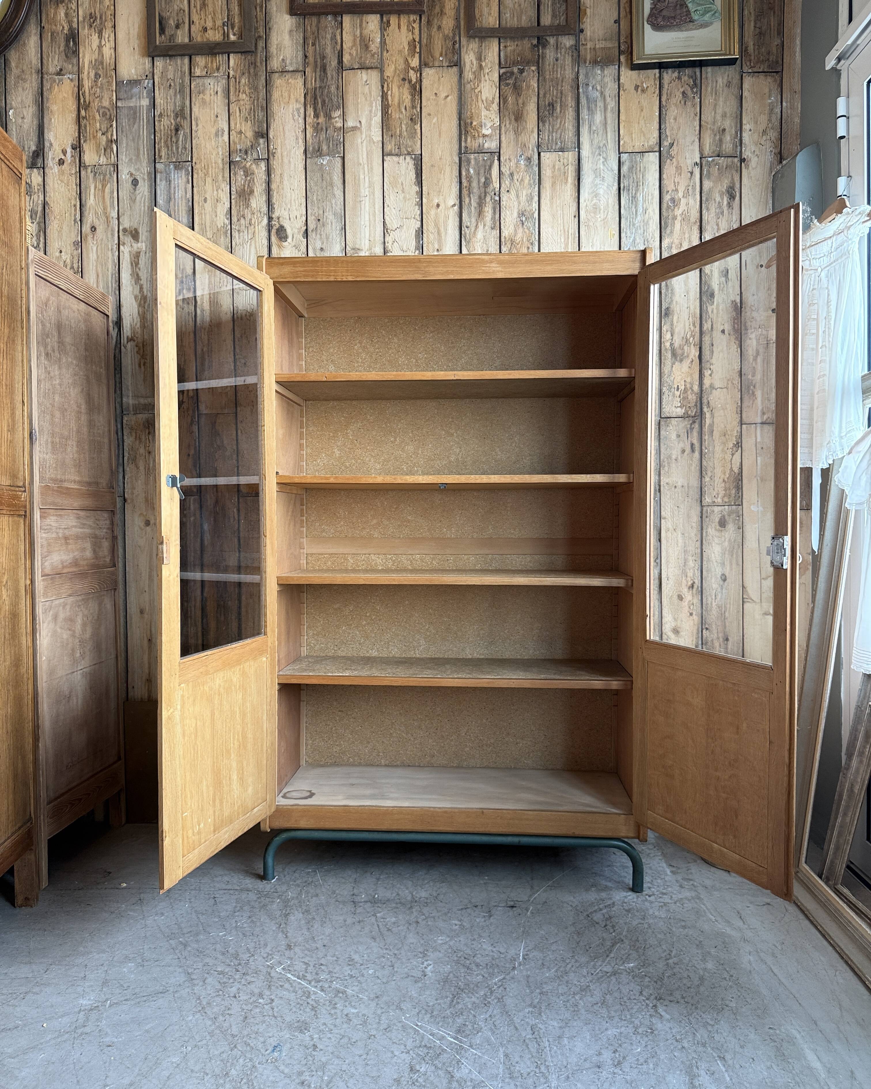 Vintage school display cabinet (renovated)