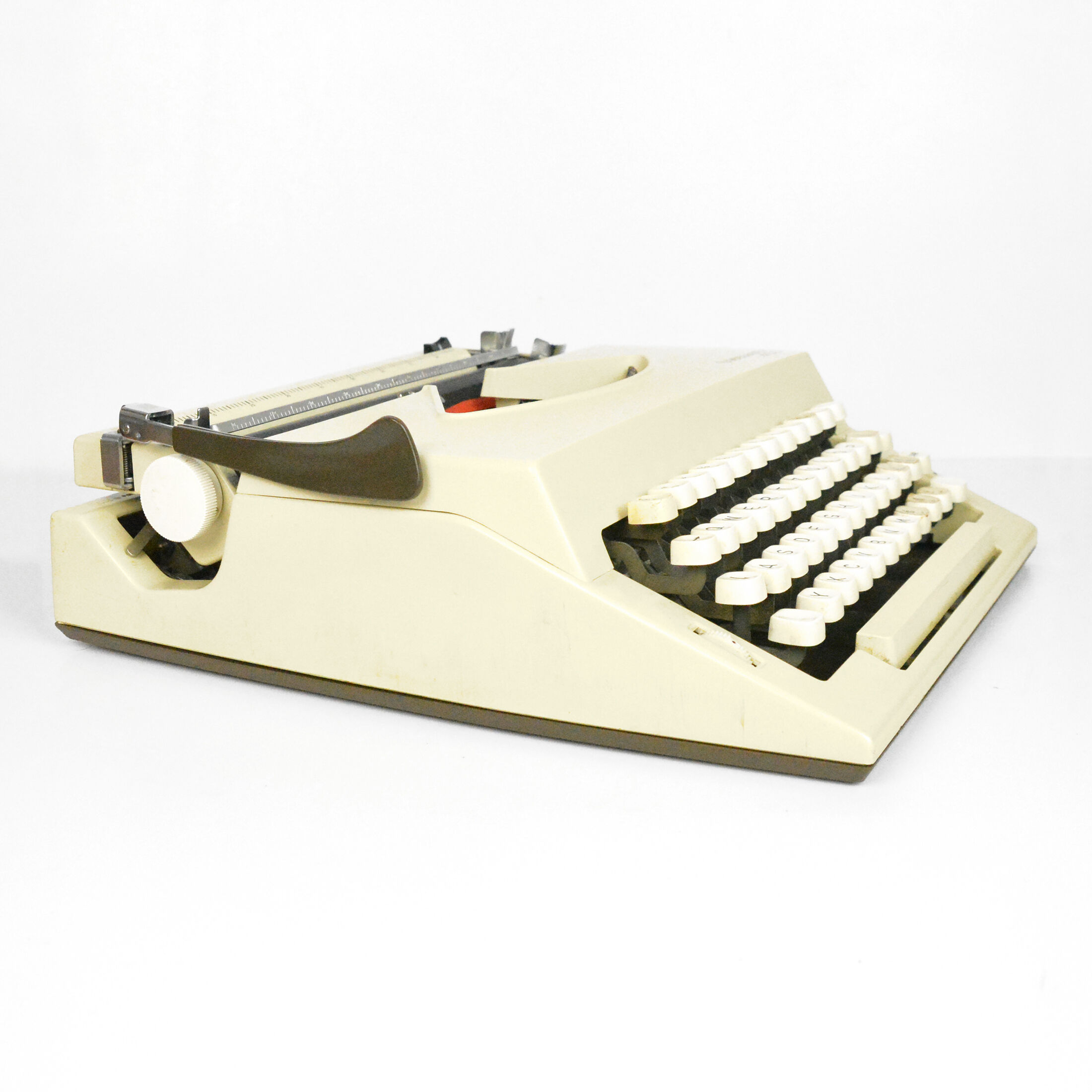 1980s Beaucourt 400 suitcase typewriter, Germany